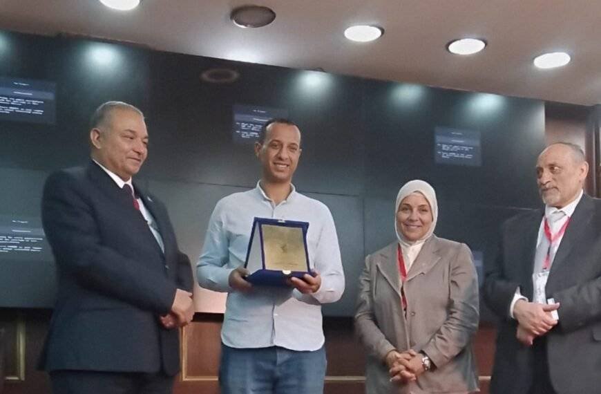 جامعة السادات تكرم الصحفي أحمد عبد السميع