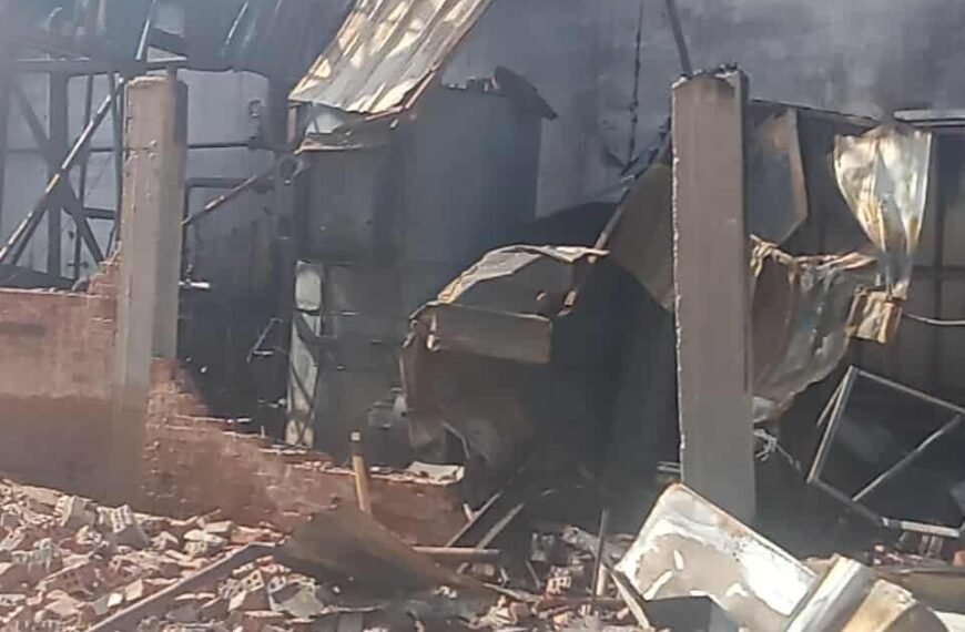 حريق هائل فى مصنع للمواد الغذائية بمدينة السادات والدفع بعدد 11 سيارة إطفاء