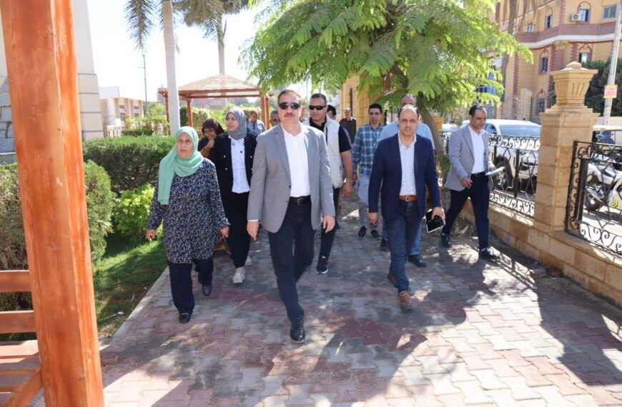 محافظ المنوفية يتفقد أعمال الرصف والتطوير بشارع الشئون الاجتماعية ضمن مشروعات الخطة الاستثمارية الجديدة