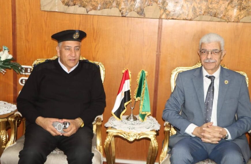 رئيس جامعة المنوفية يلتقى نائب مدير أمن المنوفية لتوفير غرف مؤمّنة بالمستشفيات الجامعية لنزلاء قطاع الحماية المجتمعية