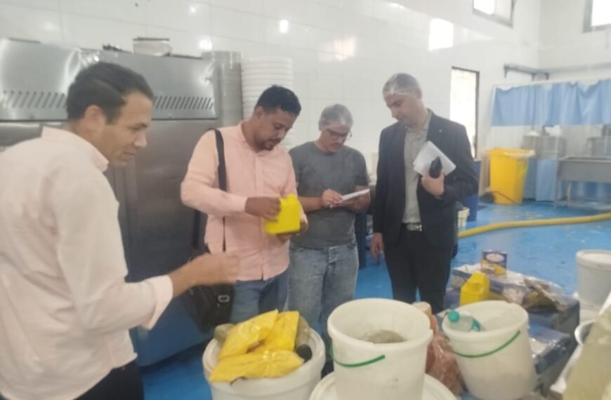 ضبط كيان مخالف لتصنيع المواد الغذائية بالسادات والتحفظ علي طن ونصف مواد خام مجهولة المصدر