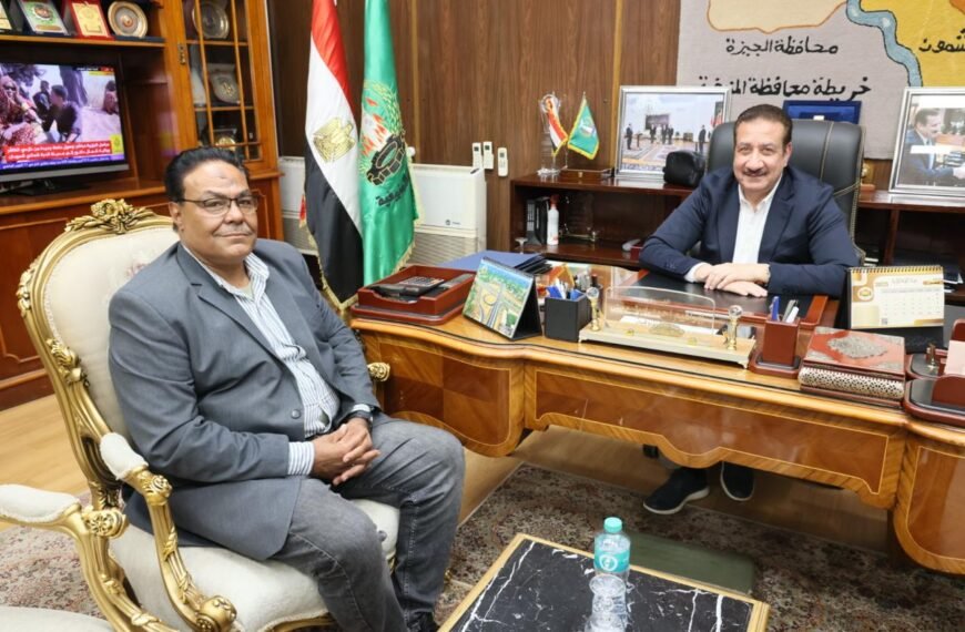 محافظ المنوفية يلتقى رئيس مركز ومدينة تلا السابق لجهوده المبذولة وأدائه المتميز خلال فترة عمله بالمحافظة