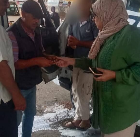 بعد التحذير بعدم غسيل السيارات بالشوارع العامة.. سحب رخص عدد من السيارات بمركز قويسنا