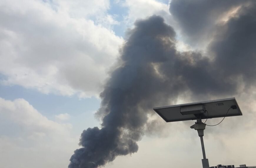 مصرع شخص وإصابة آخر فى حريق مصنع البويات بالسادات