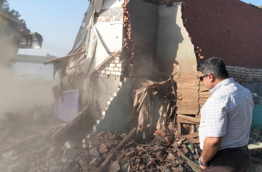 الري تشن حملة إزالة موسعة على منازل مخالفة بأراضي طرح النهر في المنوفية