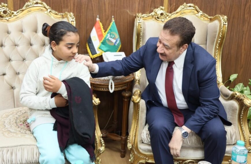 محافظ المنوفية يلتقي أسرة ” شهيد الشهامة ” ويقدم خالص تعازيه ومواساته تقديراً لشجاعته ودوره الإنساني البطولي