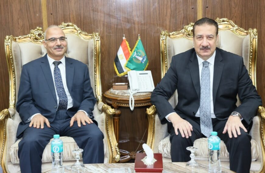 محافظ المنوفية يلتقى وفد بنك الاستثمار القومى لمتابعة الموقف التنفيذى للمشروعات الجاري تنفيذها