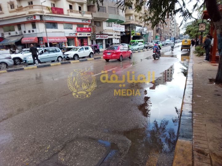 أمطار غزيرة تضرب المنوفية وتؤثر علي الحركة المرورية