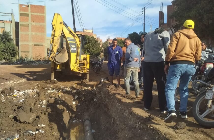 اصلاح خط مياه بكمشوش المنوفية بعد ساعات من انقطاع المياه