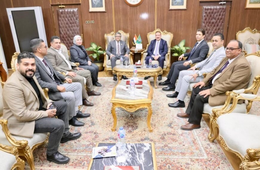 محافظ المنوفية يستقبل وفد حزب حماة الوطن ويؤكد على استمرار التعاون المشترك