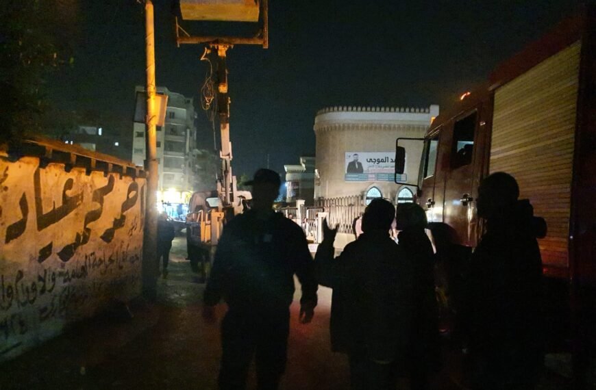 السيطرة على حريق بجوار شريط السكة الحديد بمنوف