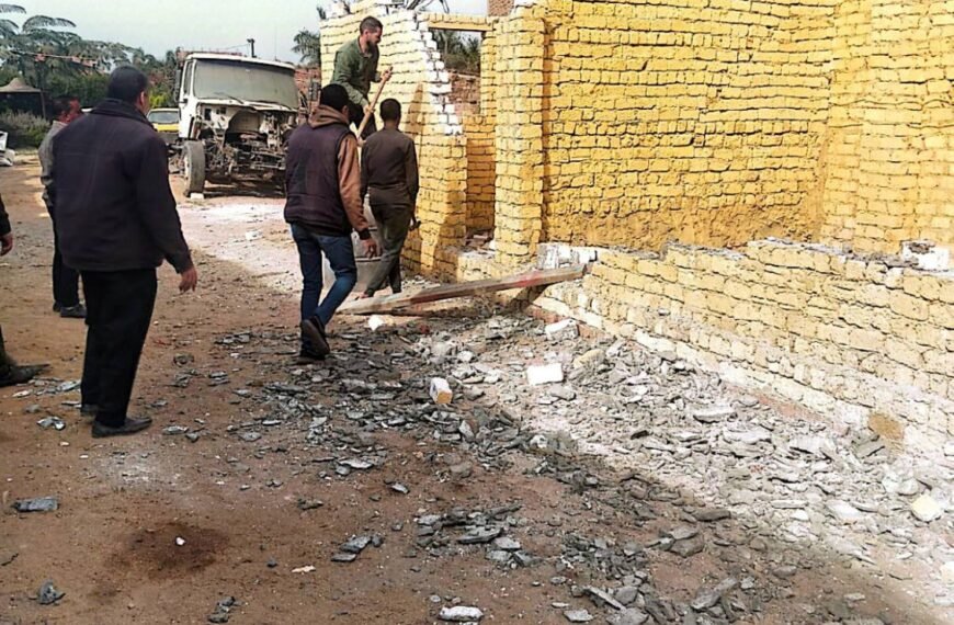 محافظ المنوفية يتابع تنفيذ أعمال المرحلة الأولى للموجة الـ28 لإزالة التعديات على الأراضي الزراعية وأملاك الدولة