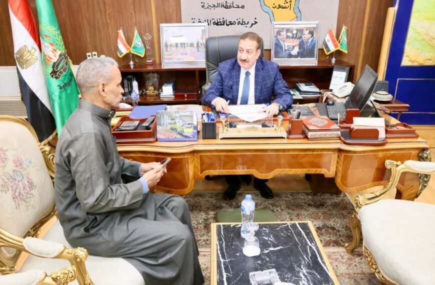 محافظ المنوفية يلتقى رب أسرة حريق ” جهاز عروس سرسنا” ويقرر صرف مساعدات مالية وعينية عاجلة دعماً لهم