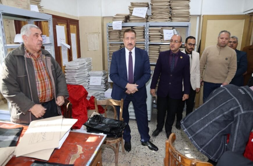 استعدادا لامتحانات الشهادة الإعدادية .. محافظ المنوفية يتفقد المطبعة السرية بمديرية التربية والتعليم