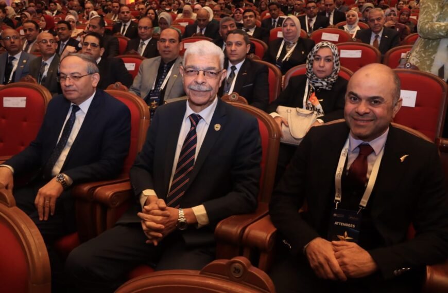رئيس جامعة المنوفية يشارك في فعاليات الدورة الرابعة لجائزة مصر للتميز الحكومي