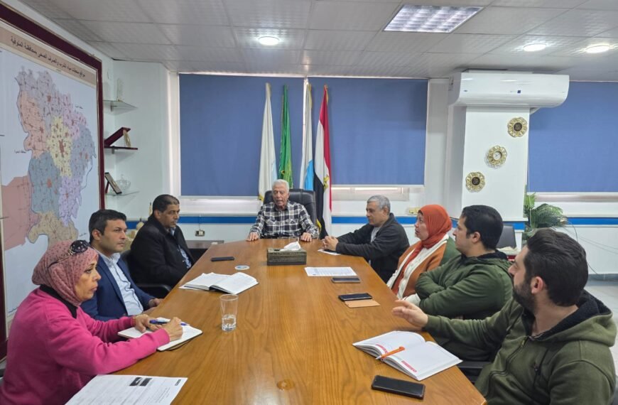 مستشار رئيس مجلس الوزراء يناقش مشروعات المياه والصرف الصحى بالمنوفية