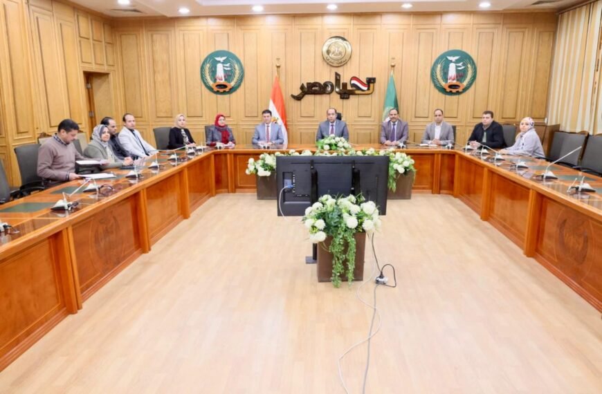 نائب محافظ المنوفية يعقد إجتماعاً تنسيقياً لمناقشة آليات تنفيذ المشروع التنموي للقرية المستدامة بميت عافية