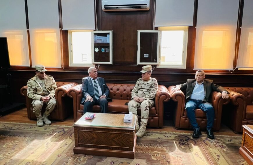 رئيس جامعة الدلتا التكنولوجية يستقبل المستشار العسكري لمحافظة المنوفية لبحث تعزيز برامج التربية العسكرية والوطنية