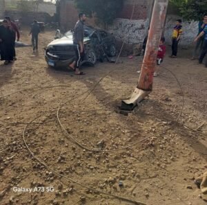 مصرع شاب وإصابة ثلاثة آخرين إثر تصادم سيارة ملاكي فى عمود فى عزبة عمرو بالمنوفية