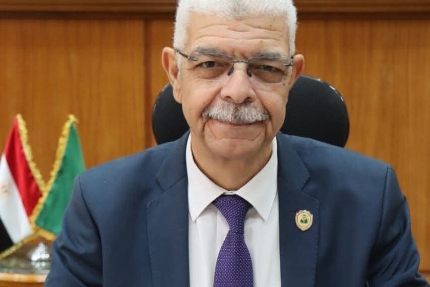 جامعة المنوفية تؤكد دعمها للجهاز الإداري وتطوير مستوى الأداء والمساهمة فى تحسين أحوال المعيشة