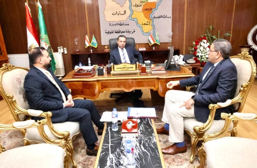 محافظ المنوفية يعقد اجتماعا عاجلاً بمسؤولي الصحة و التأمين الصحي لبحث كافة المعوقات والعمل على حلها للارتقاء بمستوى الخدمات
