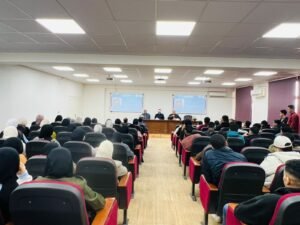 رئيس جامعة الدلتا التكنولوجية يؤكد خلال ندوة ثقافية بالجامعة ان الضوابط الشرعية تصون القيم