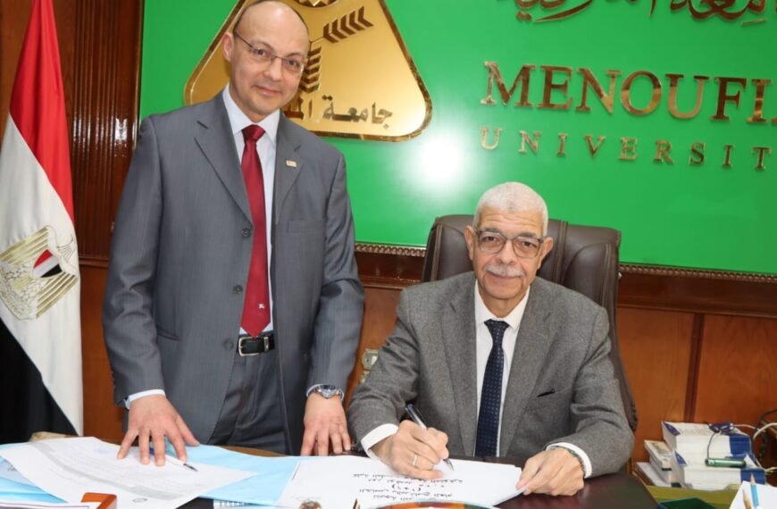 رئيس جامعة المنوفية يعتمد نتيجة بكالوريوس الطب والجراحة للدفعة 40