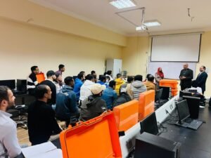 رئيس جامعة الدلتا التكنولوجية يتابع سير العملية التعليمية ويؤكد حرصه على تهيئة بيئة أكاديمية متميزة