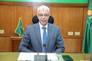 جامعة المنوفية تشكل لجنة عليا لتحديث البرامج الدراسية وربطها باحتياجات سوق العمل المحلى والدولى