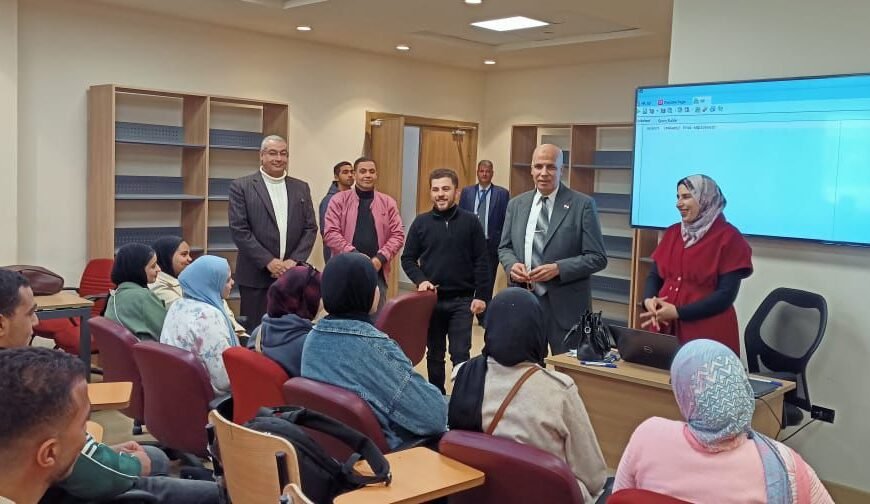رئيس جامعة الدلتا التكنولوجية يتابع انتظام العملية التعليمية بفرع الجامعة بمدينة السادات