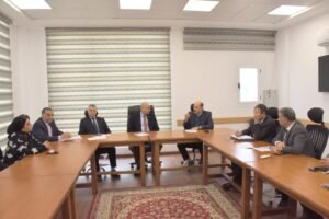 رئيس جامعة مدينة السادات يترأس اجتماع لجنة مركز الخدمات الإلكترونية والمعرفية لتعزيز التحول الرقمي