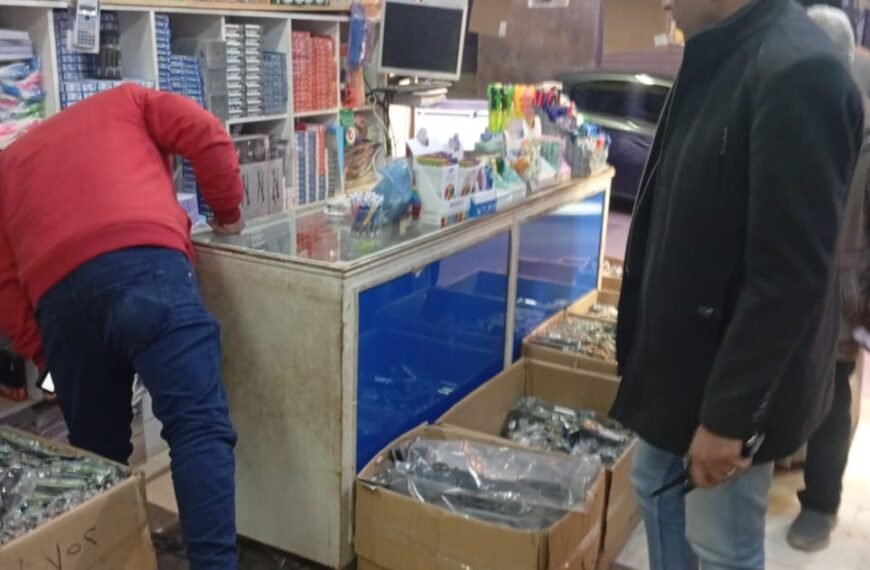 حملات مكبرة لمراجعة تراخيص المحال العامة وإزالة الإشغالات وضبط الألعاب النارية بالوحدات المحلية