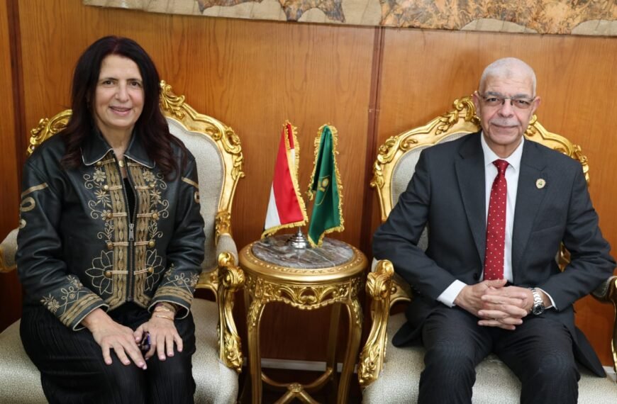 رئيس جامعة المنوفية يستقبل المدير التنفيذي لهيئة فولبرايت لبحث تعزيز التعاون الأكاديمي وفرص المنح الدولية