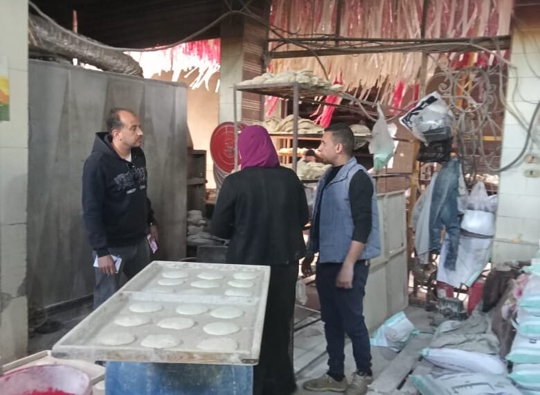 ضبط 37 شيكارة دقيق مجهول المصدر وتحرير 22 محضر مخالفات&hellip;