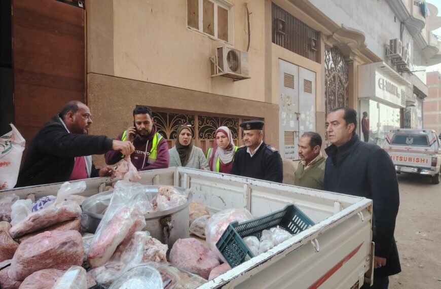 في ضربة إستباقية … ضبط نصف طن لحوم ودواجن غير&hellip;