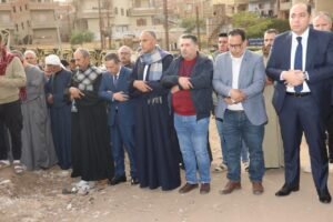 محافظ المنوفية يتقدم جنازة ضحايا ” حادث السادات ” بمسقط رأسهم بتلا