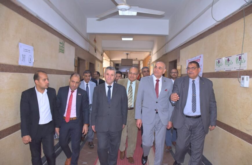 رئيس جامعة السادات يتفقد كلية التجارة ويشهد ندوة حول «تعزيز…