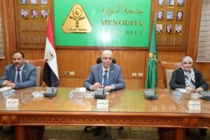 رئيس جامعة المنوفية يعقد اجتماعًا تحضيريًا موسعًا للاحتفال باليوبيل الذهبي للجامعة
