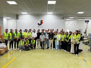 زيارة علمية ميدانية لطلاب برنامج تكنولوجيا الطاقة الجديدة والمتجددة إلى شركة جيت سولار