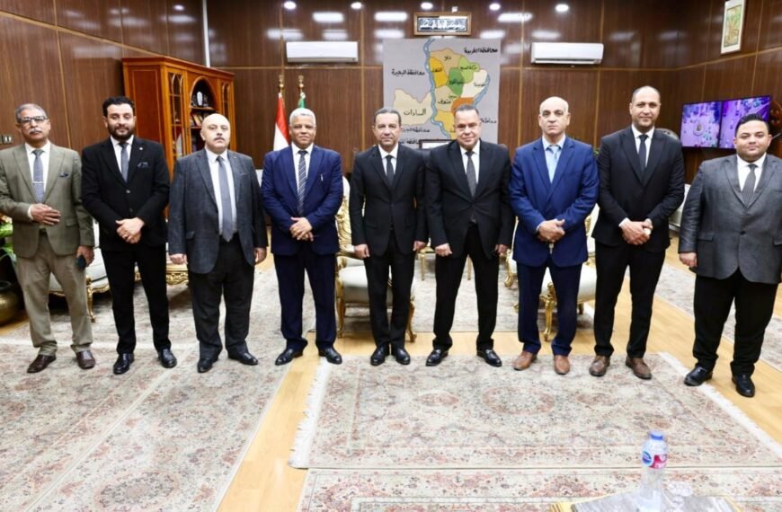محافظ المنوفية يلتقي نقيب المحامين والوفد المرافق له للتهنئة بالمنصب الجديد وبحث سبل تعزيز التعاون المشترك