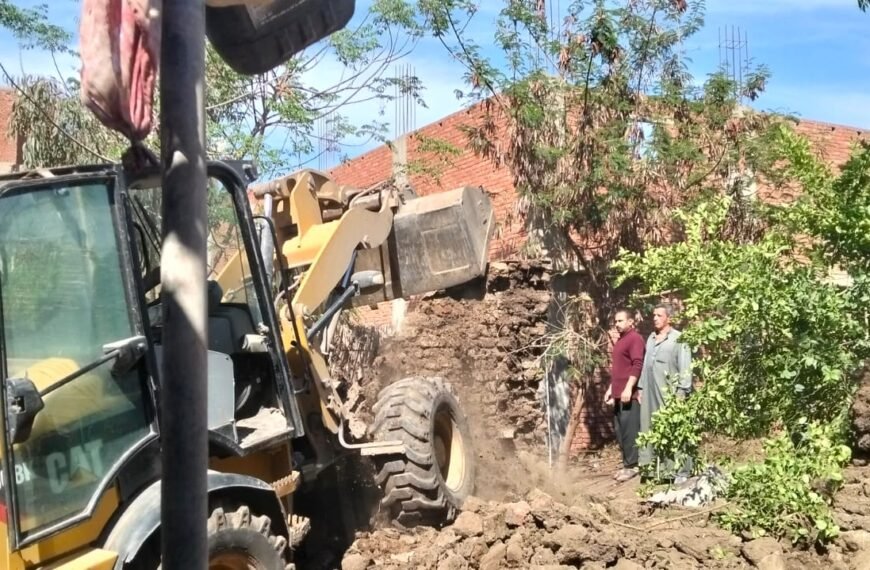 إزالات فورية لعدد من حالات التعدي علي الأراضي الزراعية والمتغيرات المكانية بالمنوفية وإجراءات رادعة للمتعدين