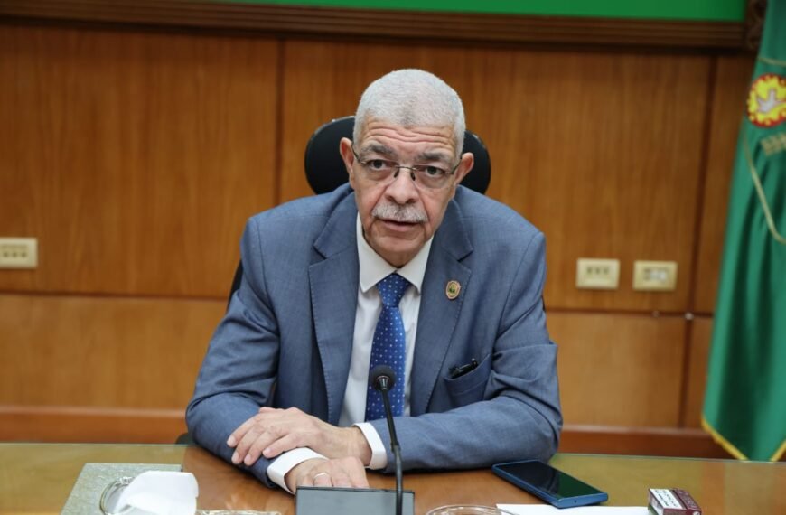 القاصد يترأس اجتماع مجلس إدارة شركة جامعة المنوفية للخدمات الطبية