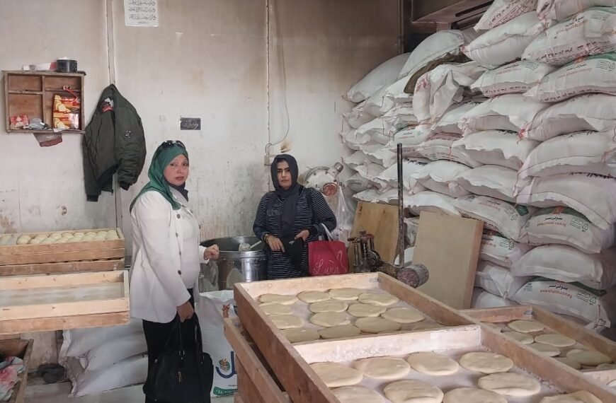 ضبط2 طن دقيق بلدى مدعم محظور تداوله قبل بيعه بالسوق السوداء وطن ونصف دقيق فاخر بدون مستندات بقويسنا والباجور