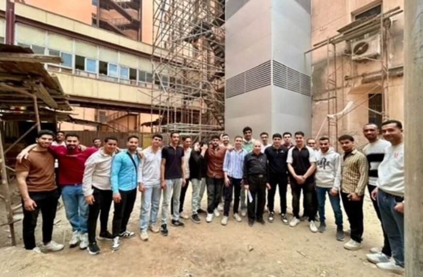 طلاب برنامج تكنولوجيا التبريد والتكييف بجامعة الدلتا التكنولوجية في زيارة ميدانية لمعهد الكبد القومي بجامعة المنوفية