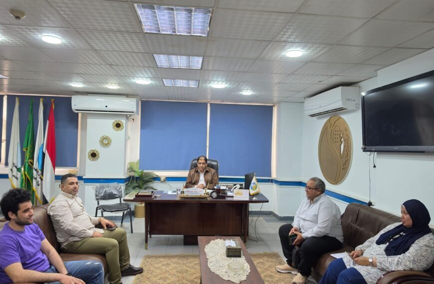 رئيس شركة مياه المنوفية يتابع مع نواب دائرة تلا والشهداء طلبات المواطنين