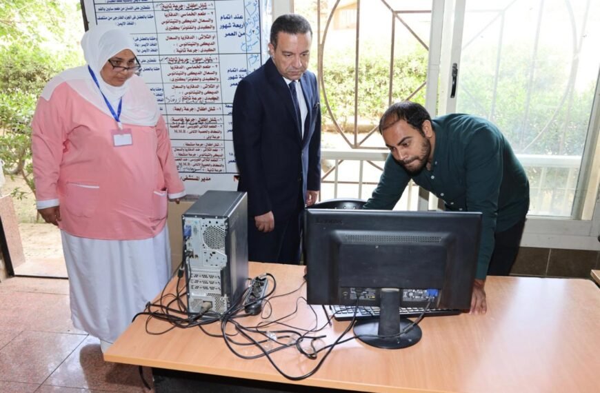 محافظ المنوفية يحيل 9 من العاملين للتحقيق لتغيبهم عن العمل بدون إذن رسمي بوحدة طب الأسرة بالحامول