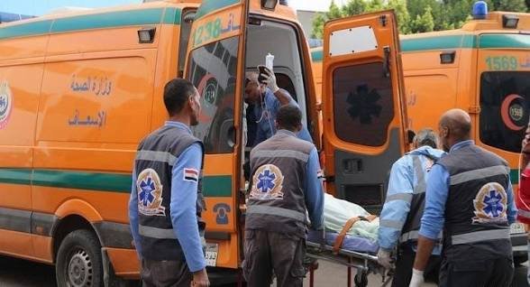 مصرع سيدة وإصابة شخصين آخرين إثر انقلاب سيارة ربع نقل ف الرياح الناصري بالمنوفية
